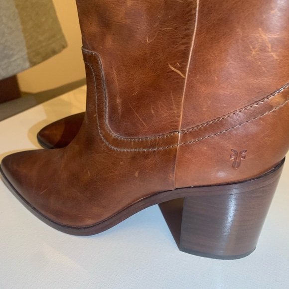 frye women's flynn mid pull on boot